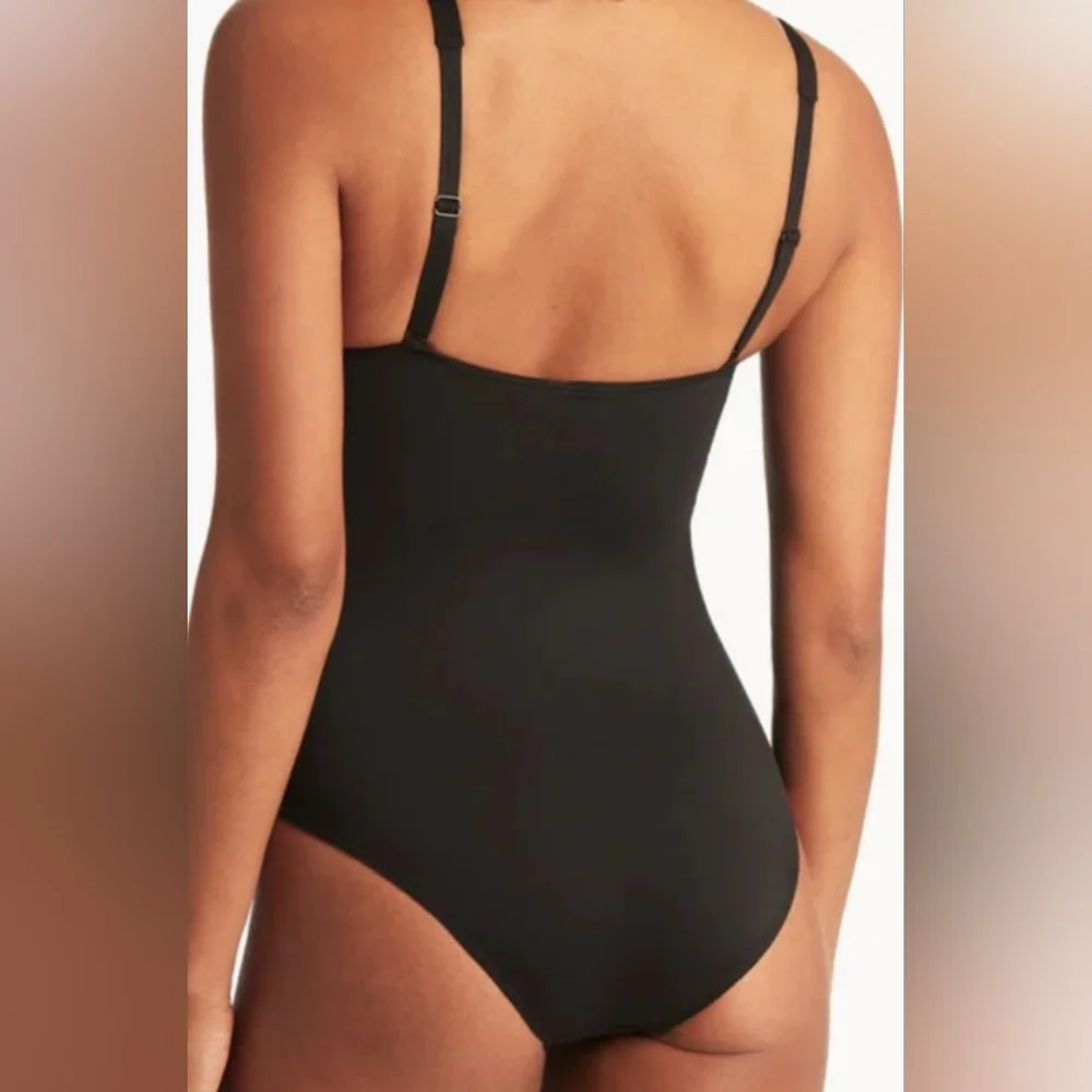 Sea Level Swim Twist Front One piece Women's sz 8 swimsuit Black New - Picture 2 of 6